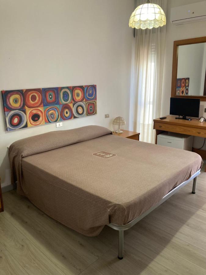 Hotel L'Ancora La Caletta Extérieur photo